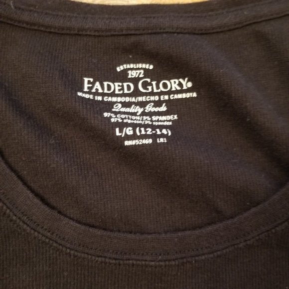 Black longsleeve - Picture 2 of 2